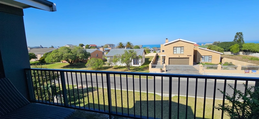 6 Bedroom Property for Sale in Franskraal Western Cape